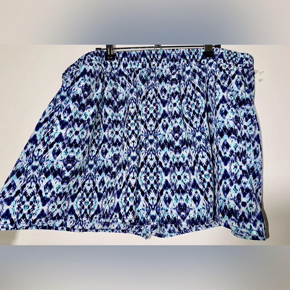 EUC A. N.‎ A. Athletic Shorts - XL